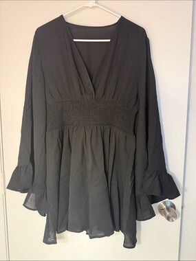 Black V-Neck Smocked Waist Flowy Women's Dress